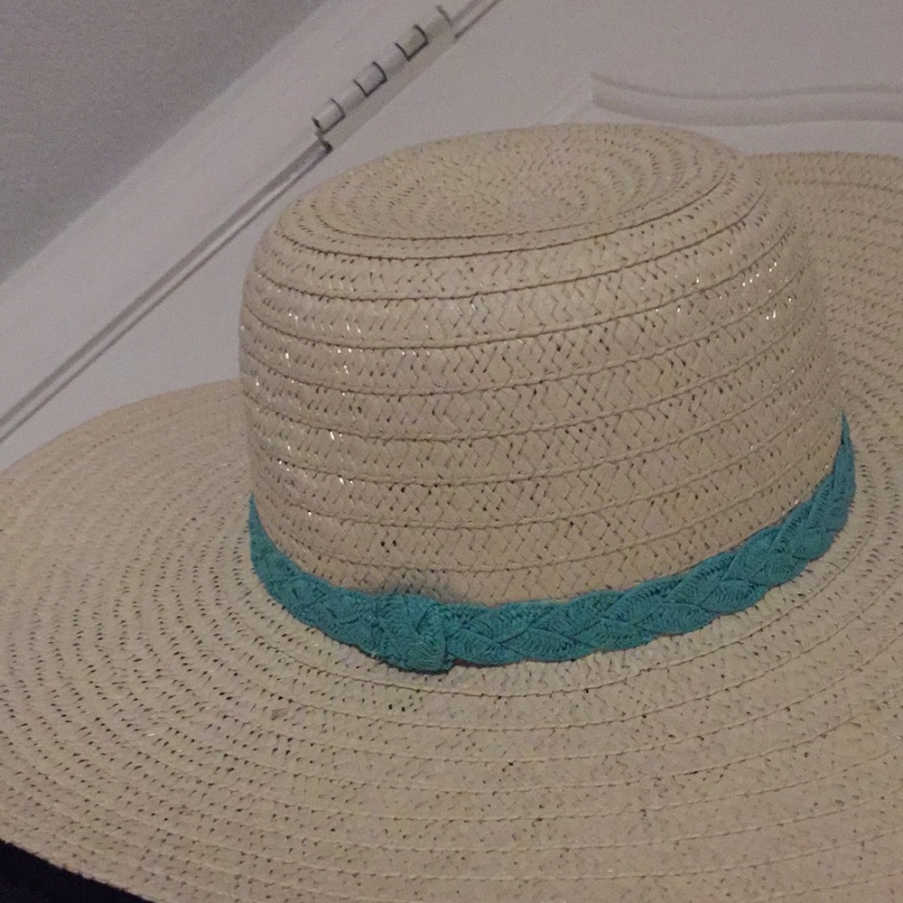 hat - Picture 2 of 3